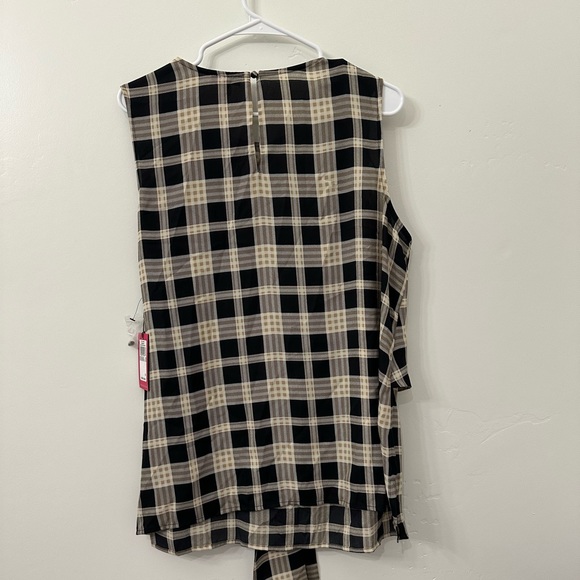 New Vince Camuto Womens Plaid Asymmetrical Tie Front Blouse size 1X - Picture 4 of 11